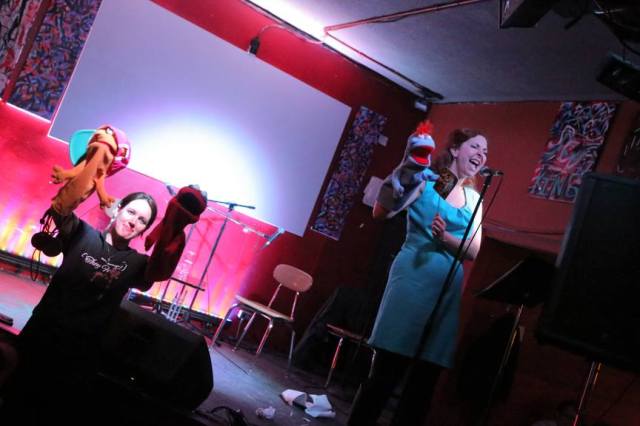 Pics Or It Didn't Happen: The NO Show (Fringe Outbreak Edition)